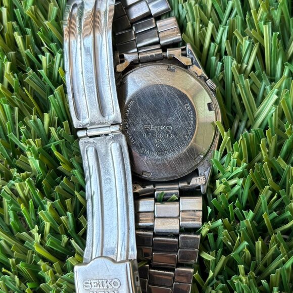 RARE Vintage Seiko 5 Automatic Watch – 21 Jewels - Silver Dial - Picture 5 of 7
